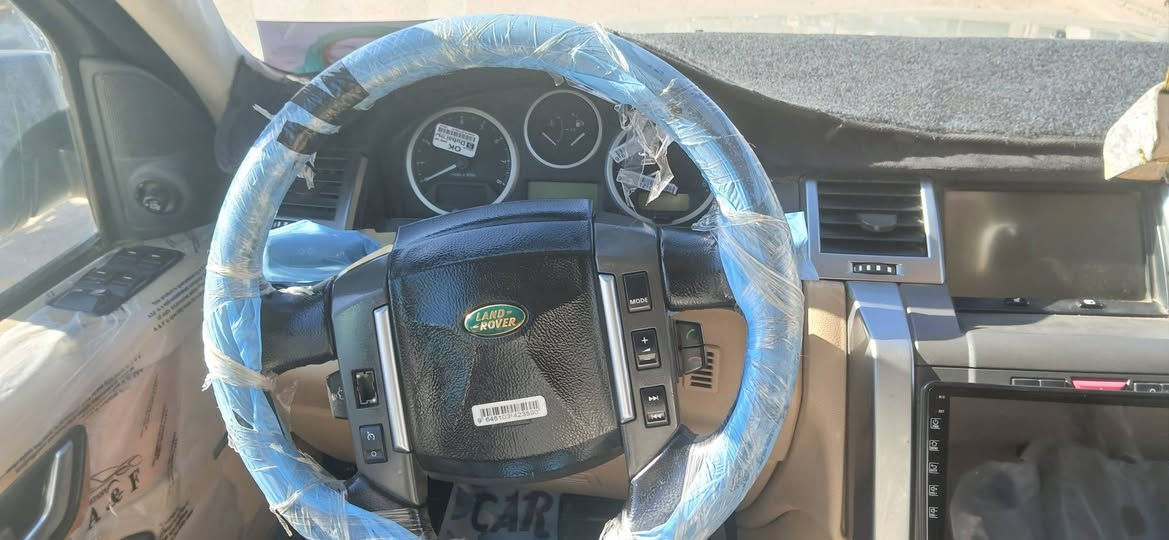 رانج روفر للبيع دوات دوات
موديل 2007
كير مكينه حداديه مكفولات 
طخم تاير جديد 
باتري جديد
فيت بم جديد
كفاله من كلشي كصه ضربه صبغ تبديل 
سعر 55وبيهه مجال 
مكان لعماره 
***********
