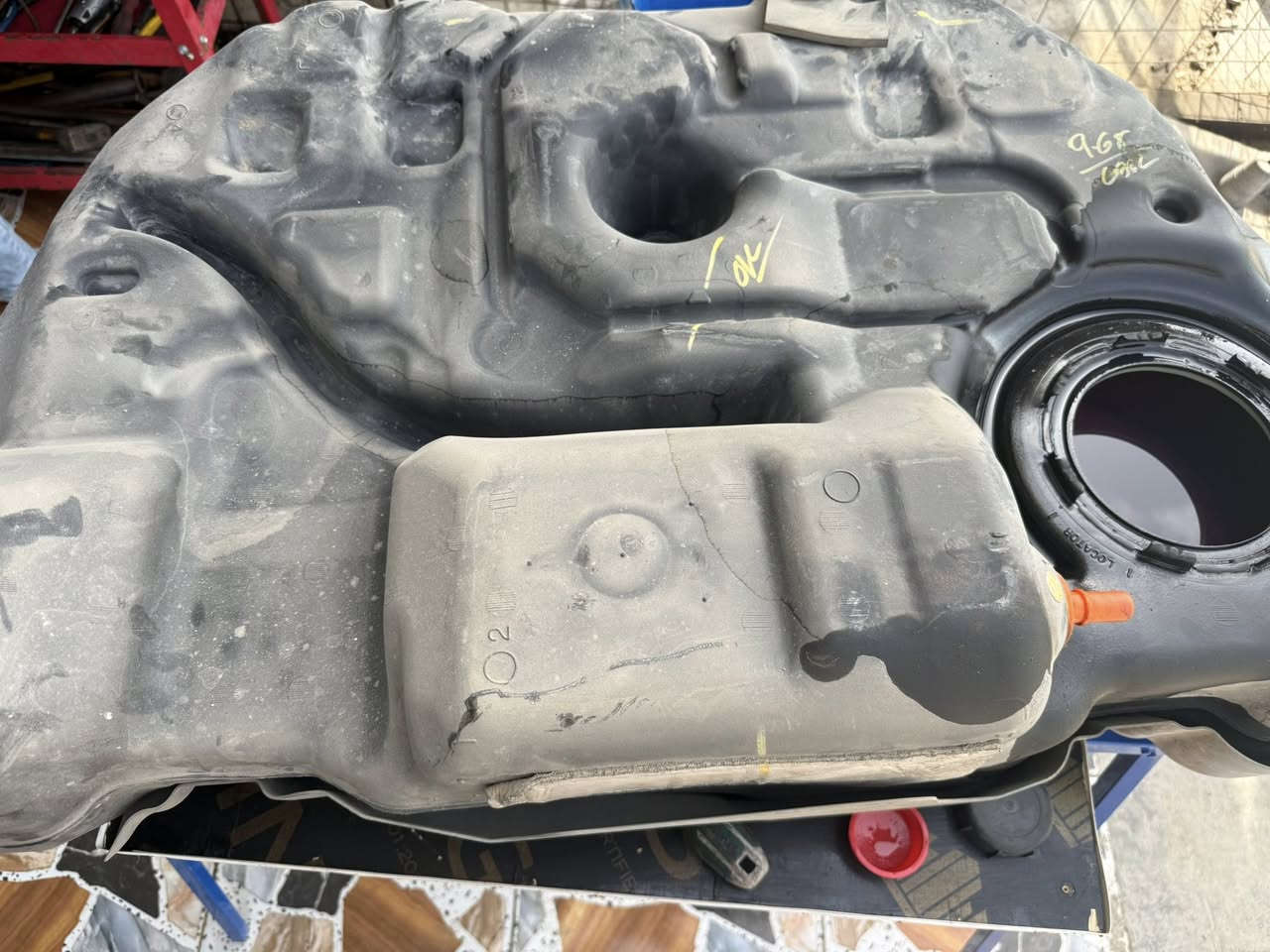 تبديل فيول بامب مع دجة كير اصلي من شركة فورد  فورد فيوجن محرك ١٥٠٠ 

***********
***********
بغداد- الغزالية- الشارع العام مقابيل نافورة مدير الامن مجاور مركز تسوق الساعة 
يتوفر توصيل  جميع قطع غيار الفورد / والزيوت /لجميع محافظات العراق
 محلات محمد العزاوي
لقطع غيار سيارات وصيانة سيارات الفورد
