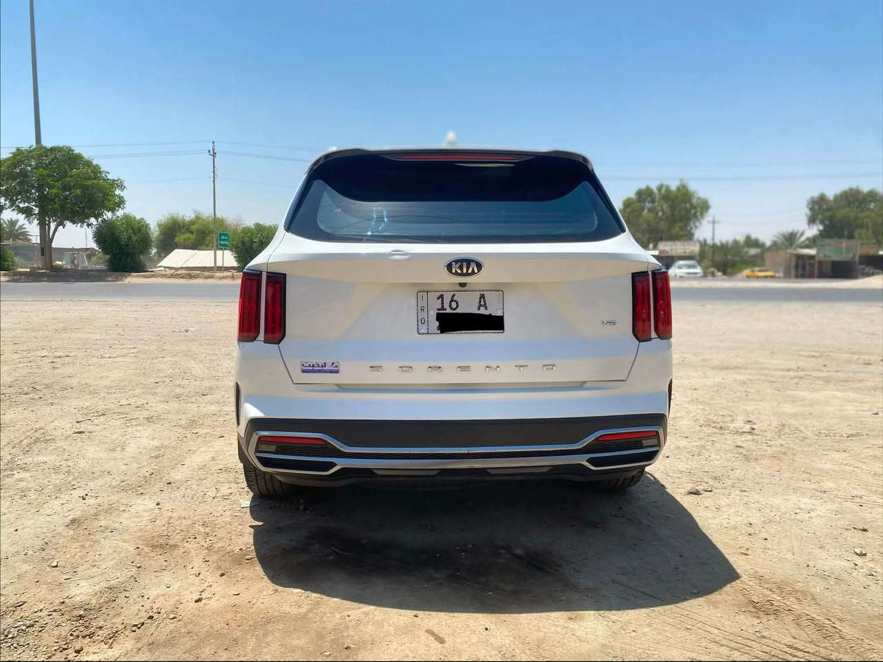 سلام عليكم 
KIA SORENTO 
كيا سورنتو 
موديل 2021 
خليجي

مواصفات 
١ بصمه أبواب وتشغيل 
٢ تشغيل عن بعد 
٣جنطه كهرباء 
٤ شاحن وايرليس 
٥   ٧راكب 
٦ كشنات جلد ابيضّ 
٧     ٦سلندر 
٨ مكينه مكفوله من فتح وتبخير وتنقيص 
٩ كشنات خلف السائق كهرباء 
١٠ بردات أبواب 
١١ مودات قياده 
١٢ تبريد ثلج ❄️ 
١٣ كامره اماميه وخلفيه 
١٤ كامره إماميه ودادشو 
١٥ شاشه كبيره 
١٦ ماشيه 73 الف 
١٧ جرس 🛎️ ١٢٠ شرط 
١٨ لايت زنون
١٩ تحكم ستيرن 
٢٠ تقفيل الجام من بعد 
٢١ كشنات الاماميه تحكم
٢٢.   ٣ قطع تبريد 
٢٣ رقم قادسيه جديد 
٢٤ مري شفط وترحيب 
______________________________________________
السعر ٢٦٠ وبيها مجال قليل 

ملاحضه بسيطه بيها رصعه بل جنطه فقط والباقي كفاله عامه 
______________________________________________
الاتصال على الرقم  ***********
