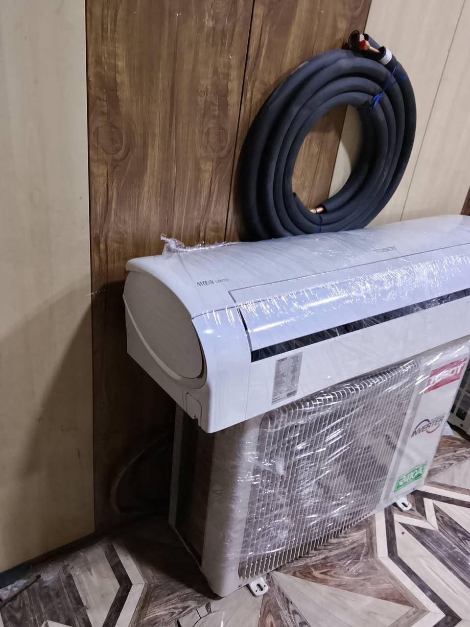سبلت واحد طن نوع توسوت انفيرتر قتصادي يشتغل على المولد ستعمال موسم واحد تبريد ثلج ماطور بلادي غاز شركه كامل مع كل ملحقاته سعر400 المكان غزاليه نهاية شارع المركز اتصال او واتساب ***********
