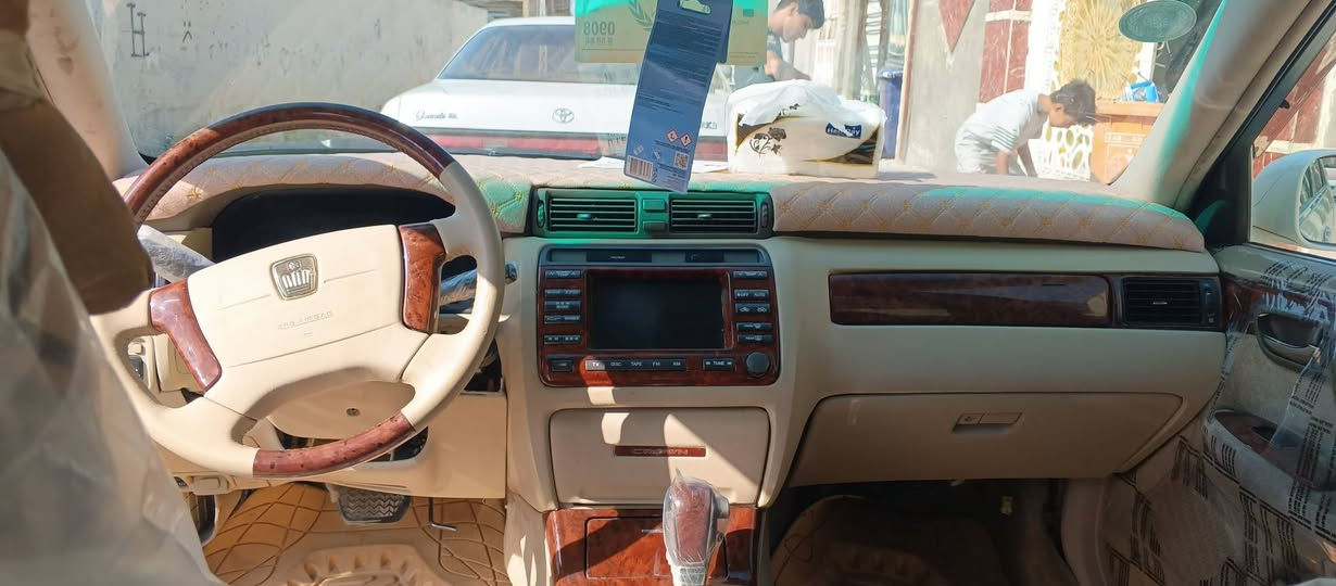 ملكة موديل 2001كركوك مامفحوصة بية كصة قمارة راعية ابو سنوية موجود عنواني نجف سعر 70وبية مجال سيارة مكفولة ماعدة كصة القمارة مكفولة من كلشي ذا مروس بسيارة عادي رواس ***********
