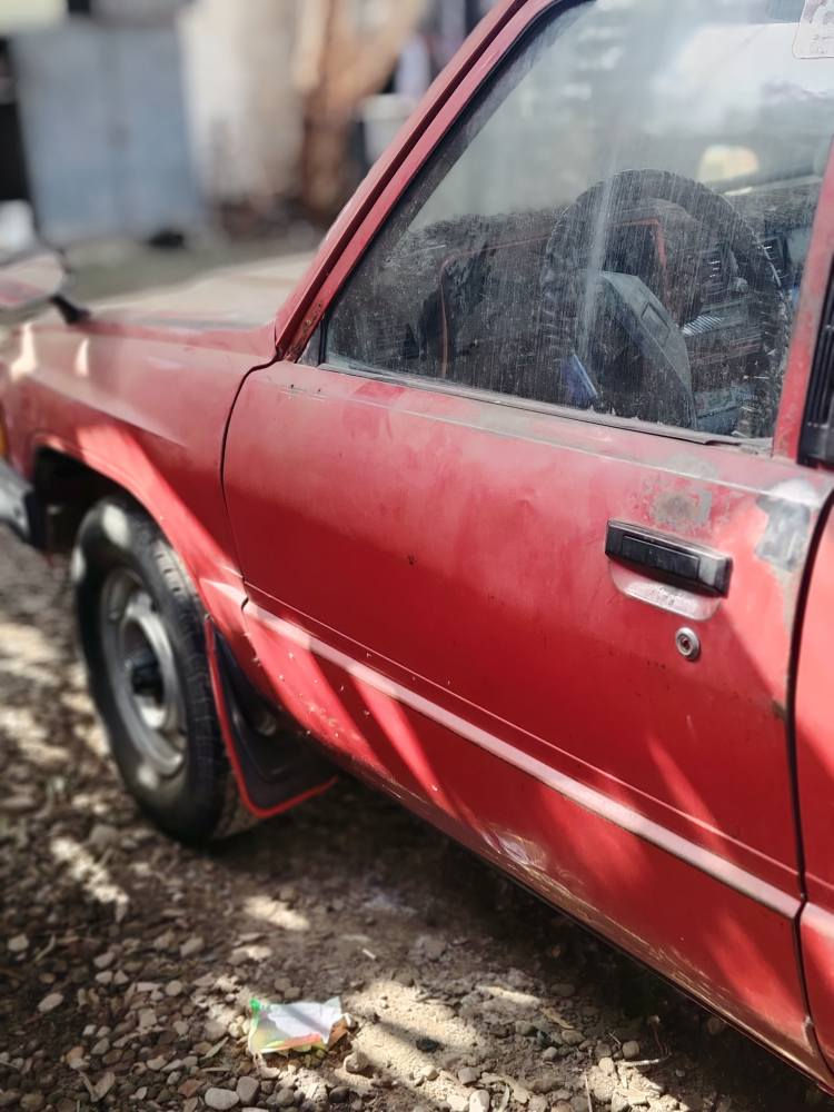 سلام عليكم بيكم تيوتة لبيع موديل 85 علا وضع شركة ما بيهة صبغ كلهة بلدية  رقم ديالى تحويل ثاني يوم مكاني بغداد جسر ديالى جديد لاستفسار ***********
