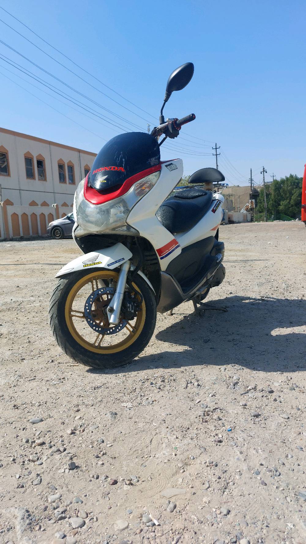 دراجه pcxجيل الاول  الدراجه  ياباني كفرات ابلاديهه رمبه موديل 2016
حساسات كلها شغالة حساس ازدحام 

أوراق كاملة 

دراجه كامله أستان كهربائي   لا تبخير. ولاتنقيص الدراجه مكينه لوك استخدام عادي  احلا من الصور دراجة مال جناي كلشي بلادي بيها العنوان 

( بغداد الشعب ) 

السعر ( مليون و 600 ) 

وبيه مجال الاتصل

*********** 