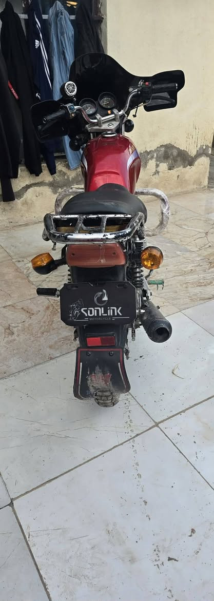 دايوان نظيفه وحلوه نكره سلف من البيت الشارع تخبل كامله اوراقها كامله منفيس كلشي كامل بيها 
سعر ٥٠٠


**إذا كنت صاحب هذا الإعلان وتريد حذفه لأي سبب، رجاءا أرسل رسالة إلى الدعم الفني**