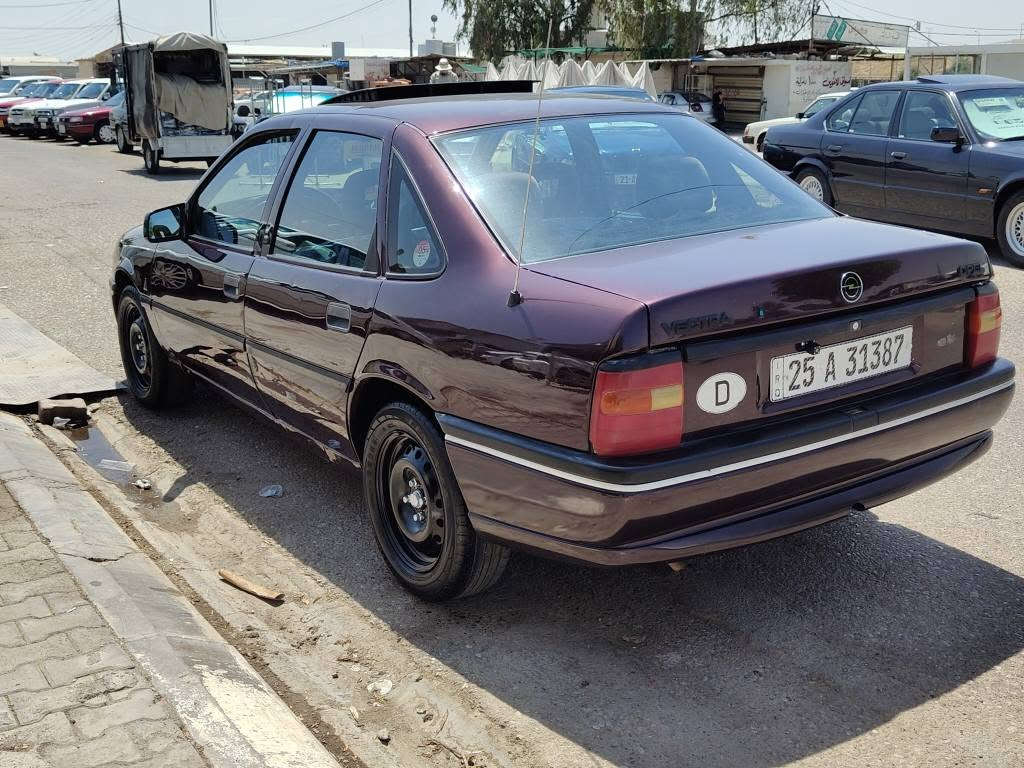 اوبل فكترا موديل 1992 حجم 20 كير عادي وارد ياباني تبريد بلادي غير شغال قفل مركزي ريمونت شاشه كامره خلفي دواخل جديد كشنات + بردات لون واحد 4 تجوات سياره بدون ضربه فقط هلاللت صبغ + صقف كلير صوره قبل صبغ يمي اثر جراد سنويا جديد مشروع وطني لغايه 2030 كوبون بانزين موجود كير محرك صدر كهربائيات كله بل شرط شرط تحويل  سياره جاهز من كل شي سعر 39 شراي خابر على رقم *********** كركوك, العراق
