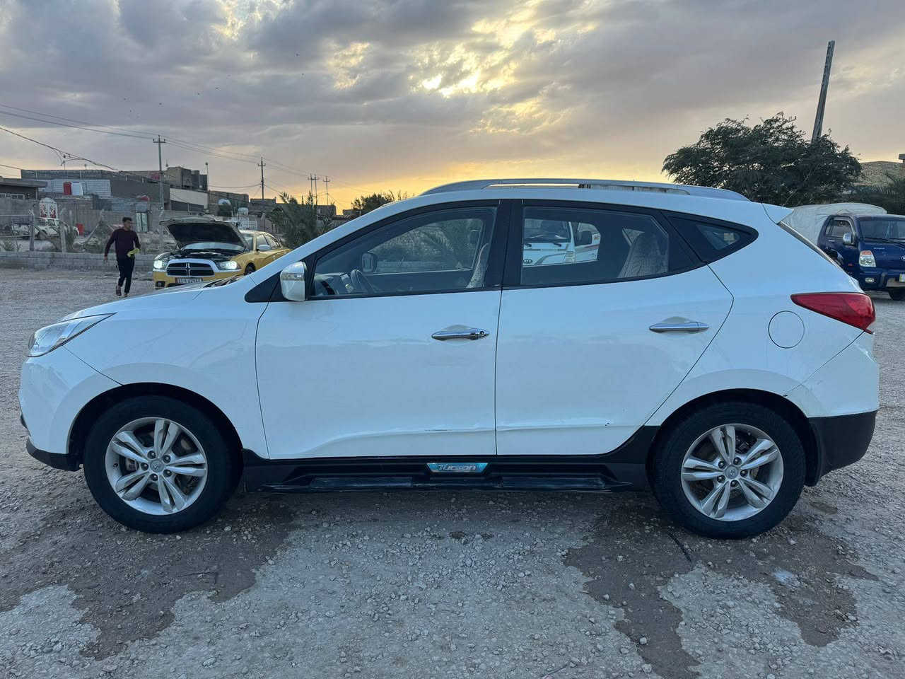 يا الله رمضان كريم ع الجميع أن شاءالله
هونداي توسان خليجي موديل 2011 بجم 15 فول

 مواصفات ماعده بصمه واحد ع واحد كير مكينه مكفولات

 كفاله حداديه وتخم تاير جدد تبريد ثلج شاشه ندرويد 

 كامره خلفيه فتحه سقف بانوراما 

 بس بنيد صبغ بدون فتح 

ابمكانه مع جنطه شبرين صبغ اثر شخوط شواصي مكفوله 

مكفوله من الضربه القويه ولتبديل ولعيب الشرعي 

رقم اربيل دولي تريد تحويل تريد وكاله سنوار موجود 

مكان السياره النجف الاشرف مشخاب الاتصال برقم مكلف

 بنشر السعر 133 بيه مجال قليل ‏‪***********‬‏
