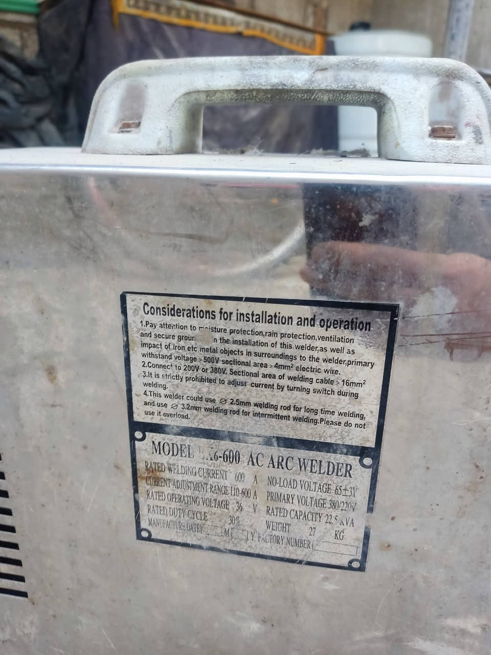 السلام عليكم ماكنه ليحم ستيل شرط الشغل والفحص السعر 50 ألف التفاصيل داخل الفديو  مكاني بغداد قرب علوة الرشيد الدوره ***********.  ***********
