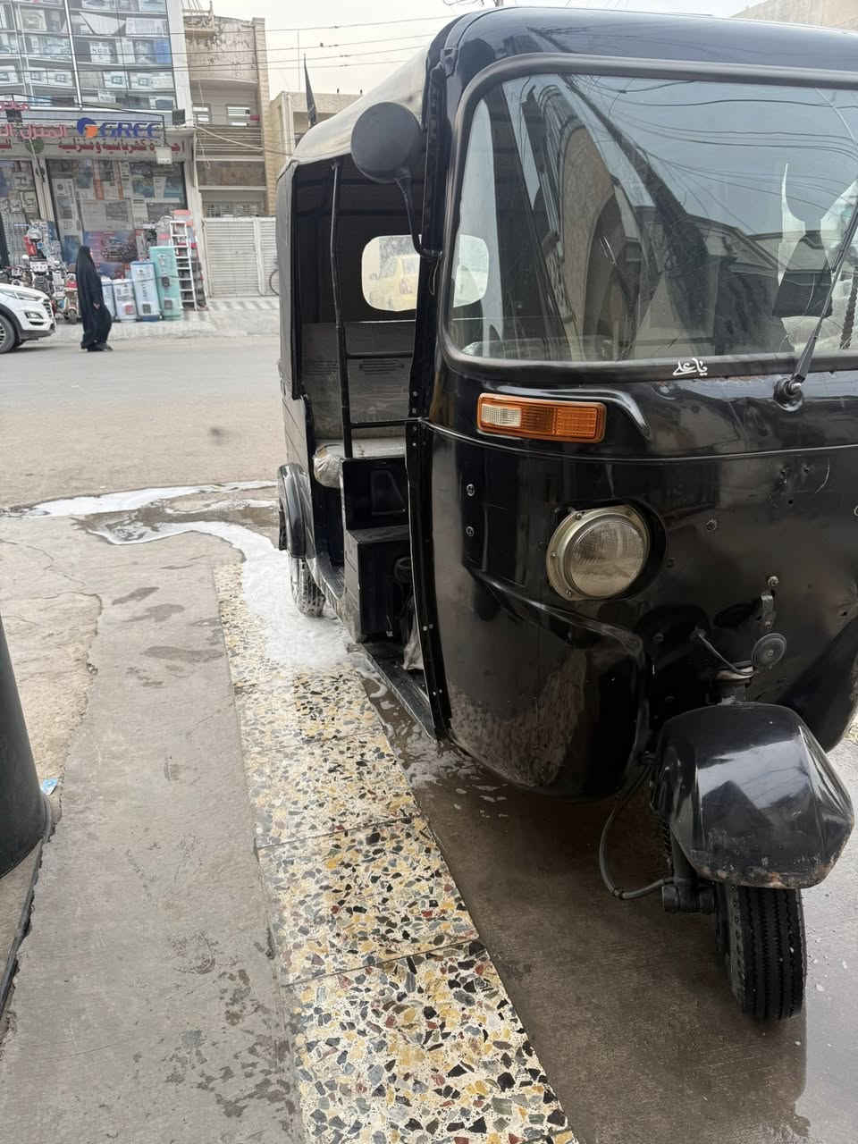 تكتك بجاج موديل 2020 مصبوغه عام وجاهزه وخير من الله دبلات مكينه تايرات كله جديد السعر 6500 العنوان بغداد جديده النعيريه رقم ***********
