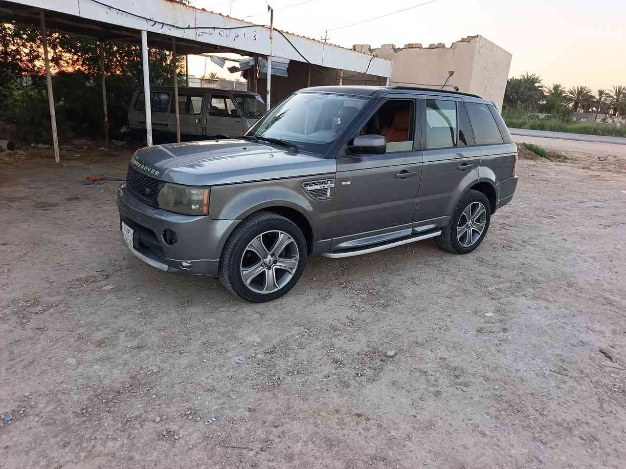 رانج موديل ٢٠٠٩ رقم بغداد
مكينه عادي مو سوبر حادثه
جاملغ وبنيد بدون دواخل
محوره لوي ودبل جاهزه
مكينه كير حداديه تخم تاير جدد
السعر ٧٠ مكان السياره الدوانيه
اي استفسار ***********
