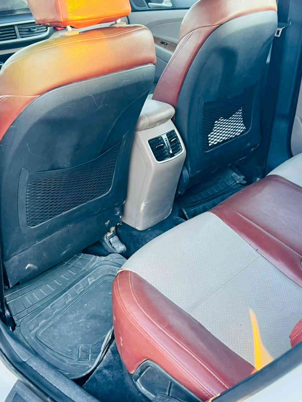 ياالله
بسم الله الرحمن الرحيم 

توسان للبيع 
خليجي الكاصد..2019 
مكفوله..فول عدى الفتحه 

مري شفط 
لد امامي 
اشاير بالمري 
تحمكات ستيرن 
كشن كهربائي 
حساس امامي خلفي 
كامره امامي خلفي 
ويل كروم 

مكان السيارة نجف/مشخاب 

السعر 205وبيها مجال 

***********
