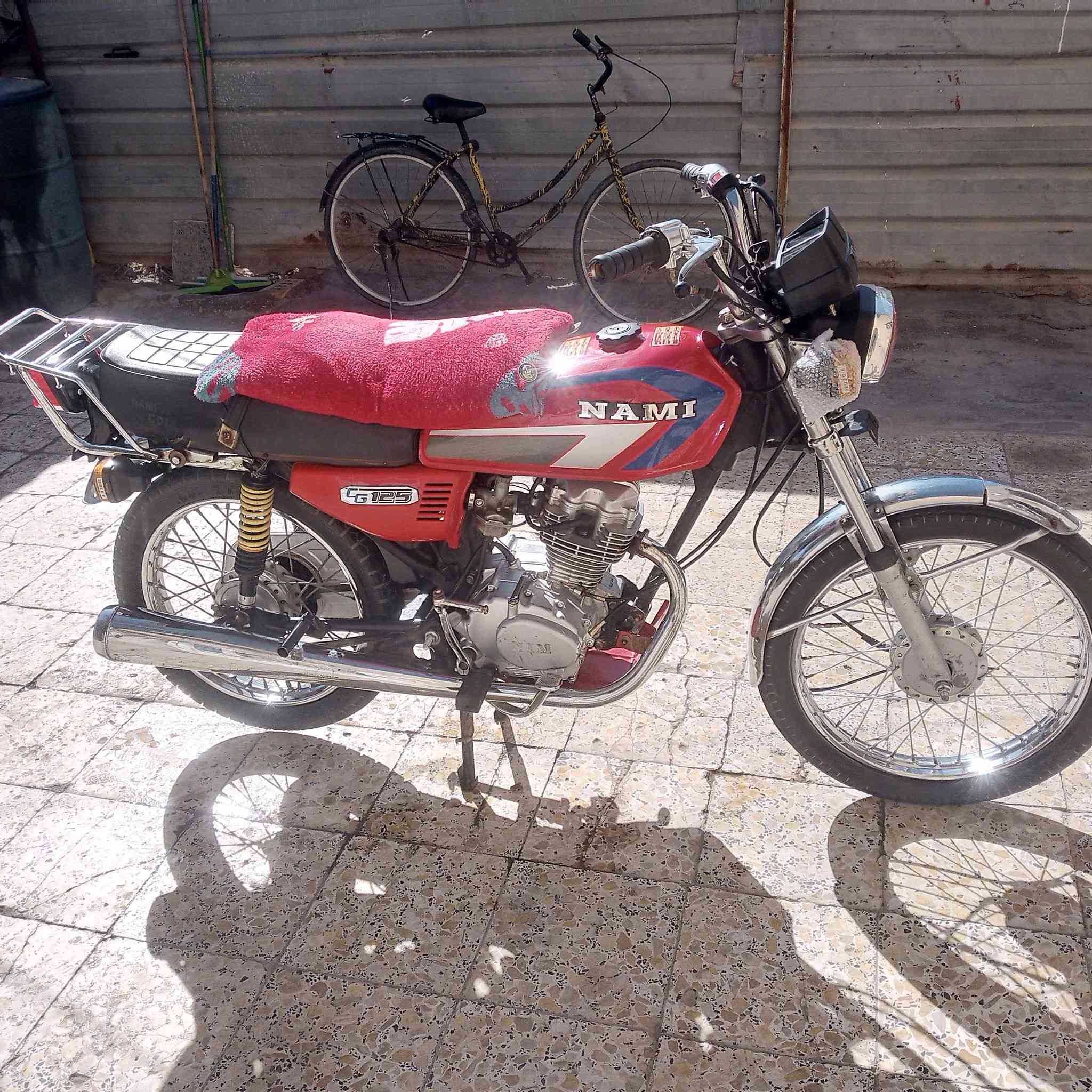 شعندك مراوس نزل كون اوراق 
نامه موديل 21كامله من جلاد لجلاد نقصها دبلات خلفي نفس لون تانكي وعلامه نامه محرك متياز شاصي شلامجه اوراق اصولي


**إذا كنت صاحب هذا الإعلان وتريد حذفه لأي سبب، رجاءا أرسل رسالة إلى الدعم الفني**