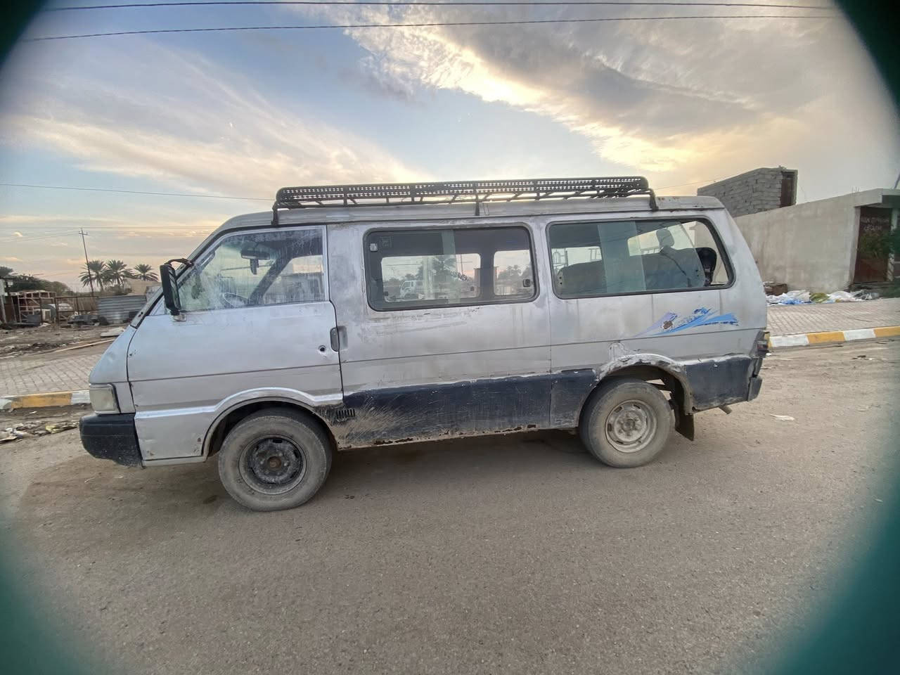 بسبب الوعود الكاذبه 

السلام عليكم 
كيه بسته موديل 94 للبيع 
رقم بغداد الماني 
باتري جديد
مشط جديد
محرك خير من الله 
السعر 21  
للإستفسار اتصل على الرقم ***********
صلاح الدين قضاء الدجيل
