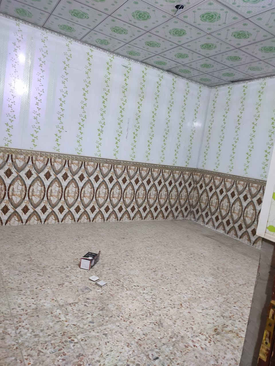 سلام عليكم بيت البيع بحي وفاء مساحه ١٢٠ مقبيله ساحه بيت يحتوي عل ٥ غرف نوم وصاله ٢ مطبخ ستقبال  حمامات ٣ الاستفسار  مكتب بركات ام بنين *********** سعر. 145
