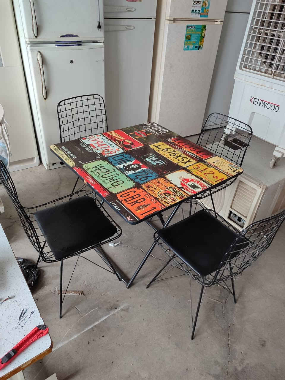 مجموعة اغراض لبيع كل نظيف وجديد شرط النظافه نبيع ونشتري ونراوس عندك اي شي دزه خاص او عل واتس اب واني بل خدمه ***********
