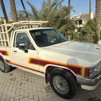 بيكم تويوتا  موديل 1987 مكان بغداد  رقم الهاتف 07717508480