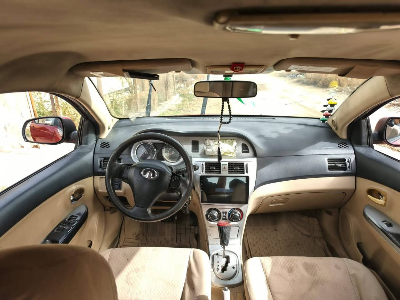 السلام عليكم كريت ويل فولكس 2012 رقم كربلاء سيارة بغداد  سعرها  ٥٠ وبيها مجال اتصال على هذا الرقم ***********
