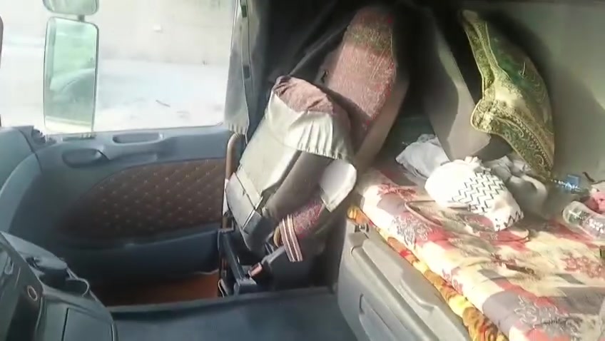 سلام عليكم سيارة اكتروز للبيع 2005
مكينه حجم 46 مكلف بلنشر احد يرسلني ‏‪***********‬‏خابرو على هذا رقم السعر 3ونص وبيها مجال
