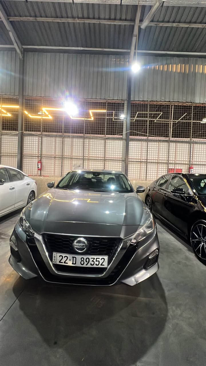 نیسان ئالتیما
مۆدێل 2022 
یەک  بست چاملخی پیشەوەی سبوخە 
بەبێ ژورەوە و بەبێ ئیرباگ 
مواسەفات s
30مایل رۆشتوە 
سعر 145$ مجالی تیدایە 
ژ.م *********** Singapore
