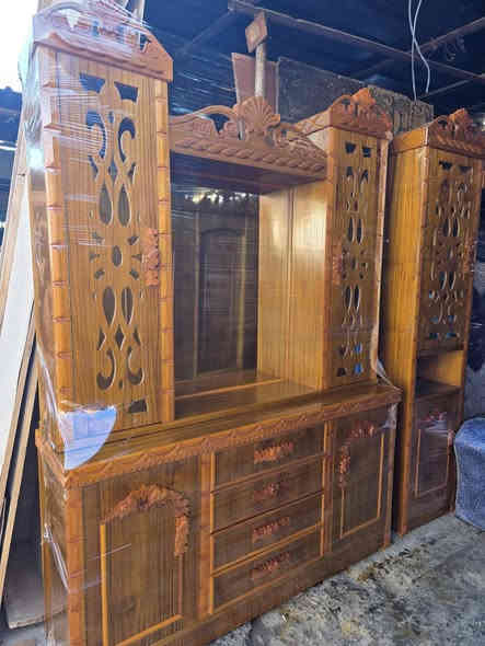 غرفه خمس ابواب ابراج ناصي جديده مامستعمله عرض خاص السعر 800 قفل عنوان موصل باب جديد قرب افران السيد ***********
