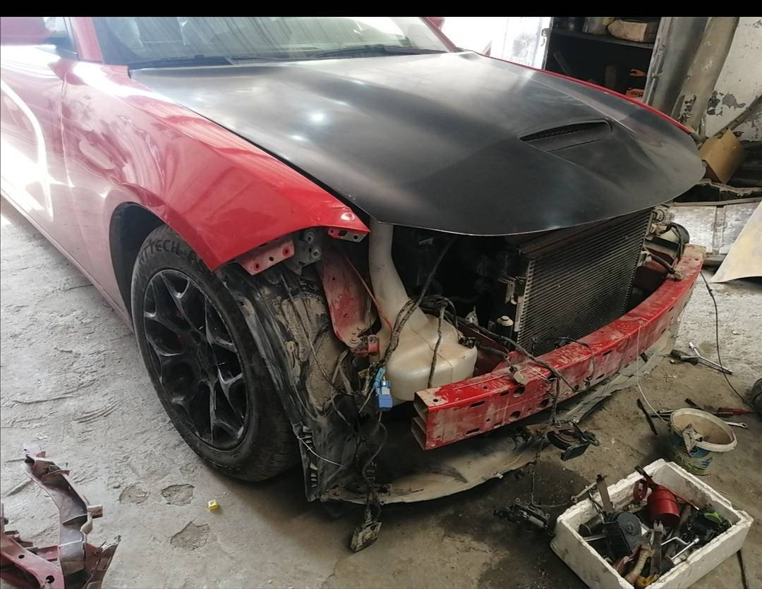 ورشة الأصدقاء للسمكره وصبغ جميع أنواع السيارات. 🚘🚖
الورشه  متكامله  سمكره وصبغ وتعديل  بارد PDR كادر ذو خبره في السمكره على البارد. 
الصبغ شرط  بالفرن  حراري و الالوان الميتاليك جميع الالوان  بالكمبيوتر 📡
نستقبل جميع أنواع السيارات. 
##للحجز والاستفسار الاتصال على الارقام التاليه  متوفر   وتساب . 
الصباغ ابو موسى :*********** 
السمكري ابو نبأ :***********
نتشرف بكم  العنوان 🖊️صناعيه حمدان القديمه خلف محطات الغسل 👍🏻👍🏻
