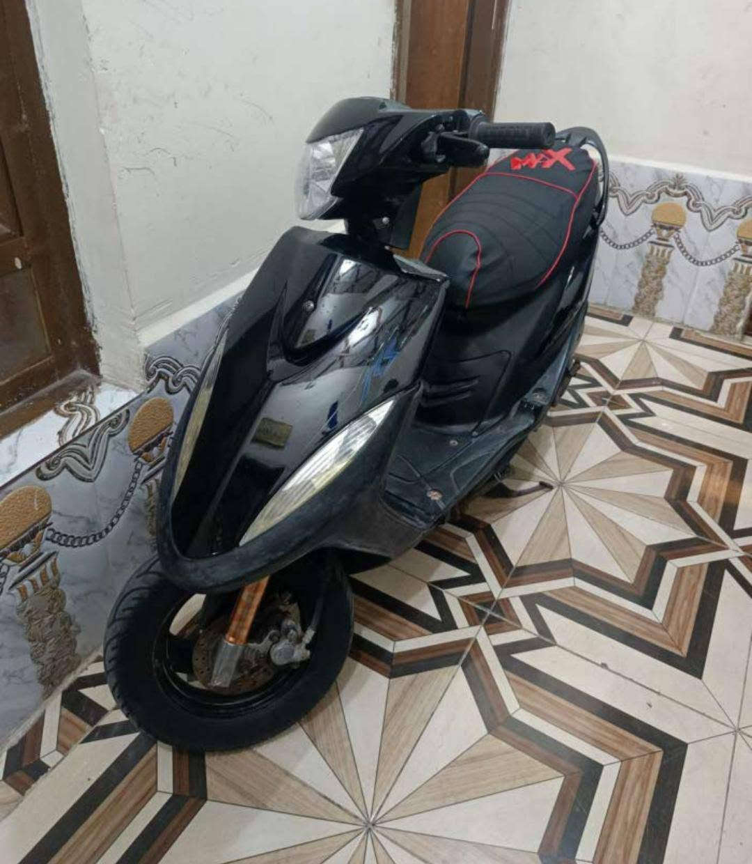 دراجه ماكس عدله للبيع السعر 600 وبيه مجال دراجه مفتوحه دراجه شغاله من كلشي الاستفسار علئ هذا رقم ***********
