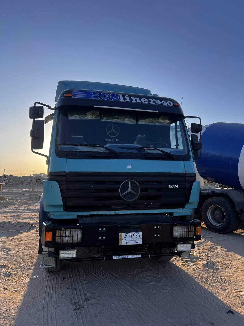 مرسيدس تريلة للبيع موديل 1990 مكينة 44 كير 160 مجموعة نص جيئف رقم بغداد مكفولة المكان كربلاء السعر 340$ وبيها مجال للاستفسار ***********
