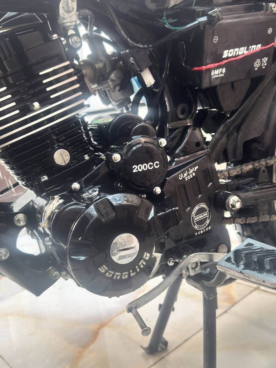 سلام عليكم دراجه أيراني سونك مكينة 200 مديل 2026 أوراق كامله دراجه كلش نضيفة عارضهة 750 وبيهة مجال ***********
