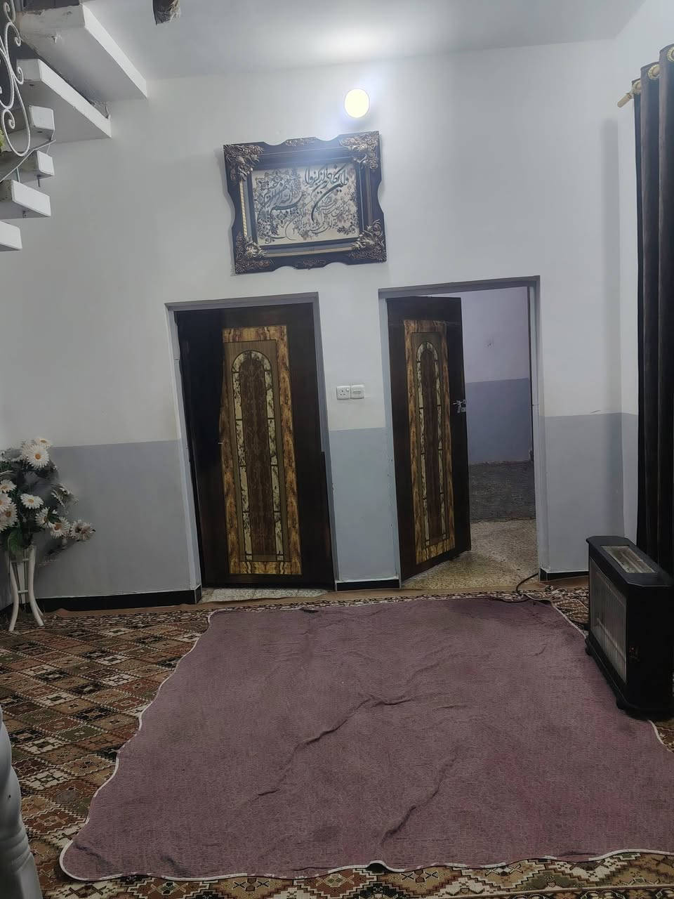 سلام عليكم
بيت للبيع طابو صرف
المساحه 150 قاطين
الماجديه قرب نزلت جسر ناظم المشرح بضهر مستشفئ التركي
القاط الاول
غرفتين
صاله عدد 2 
مطبخ
دوانيه
مناور 2 

القاط الثاني
غرفه + مشتمل غرفه صاله مطبخ صحيات

***********
