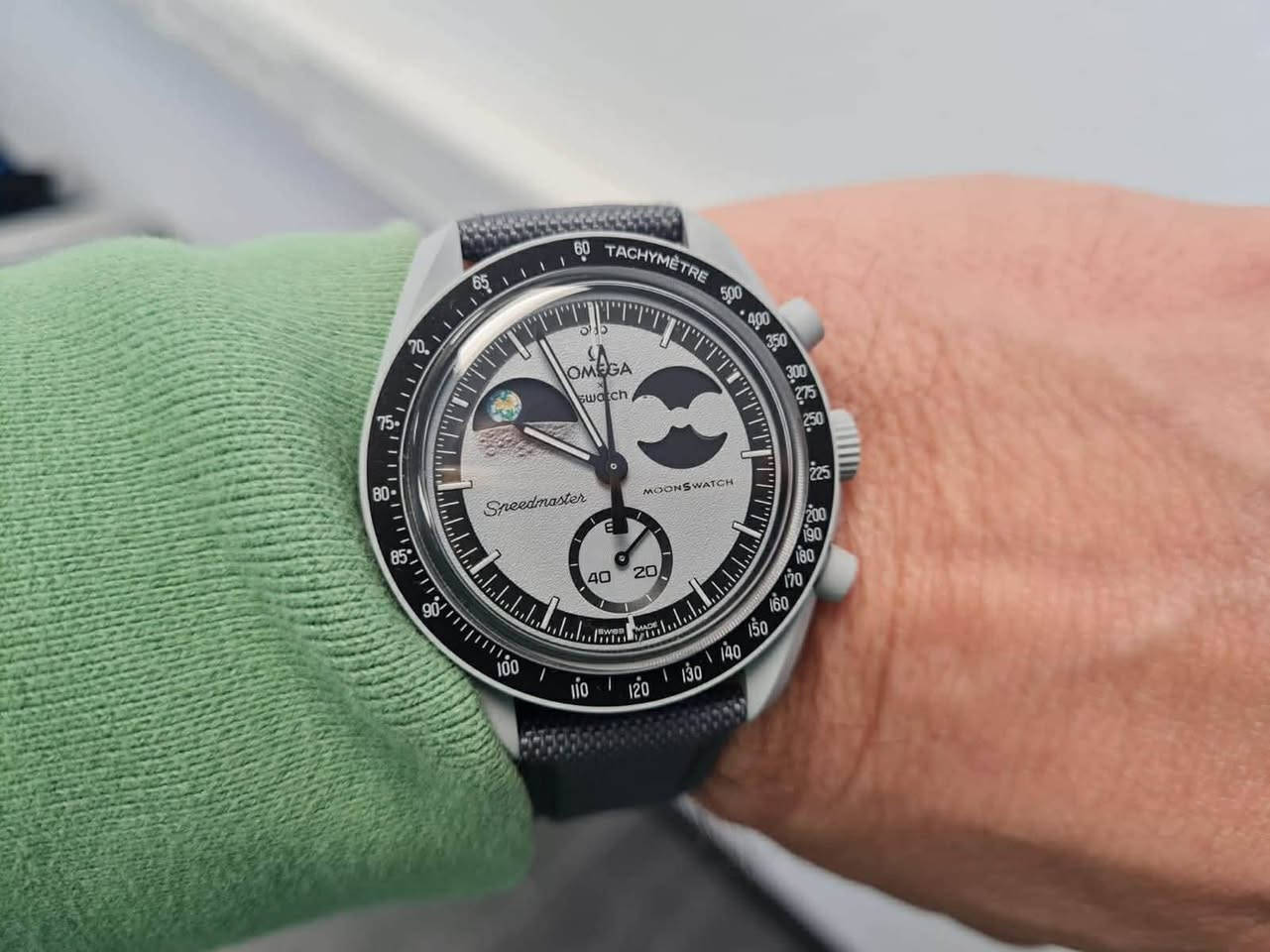 اوميكا سواج

🔥 Omega ❌ Swatch 

التعاون العملاق بين اوميجا سواتش صناعه  سويسرية ، قطعة متحفية، سبيد ماستر  Moon Swatc

عقرب ثواني منفصل  استوب واتش حاله جيدة جدا

السعر 25الف مع توصيل مكاني بغداد


**إذا كنت صاحب هذا الإعلان وتريد حذفه لأي سبب، رجاءا أرسل رسالة إلى الدعم الفني**