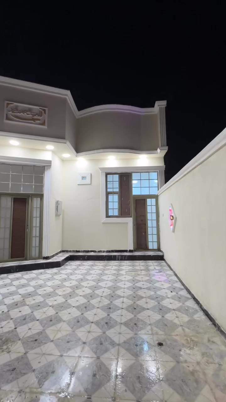 ً ًًًً

دار سكن البيع طابو زراعي عراقي نسخة من الطابو معاً محكمه

المساحه ٢٠٠ م 

‏موقع هذا البيت جدا مرتب وراقي

‏ البناء حديث ودرجة أولى شغل مضبوط

‏ توجد كافة الخدمات

‏العنوان البصرة أبو الخصيب طريق سيد حامد قرب مدينة الأندلس

‏والسعر المطلوب 110 مليون وقابل للتفاوض 

‏يحتوي الدار على غرفة منام عدد اثنين صالة استقبال مطبخ موزع صحيات داخلية وخارجية كراج حديقة

‏ الاستفسار *********** سجاد المنصوري

‏نستقبل عروضكم في كل الأوقات
