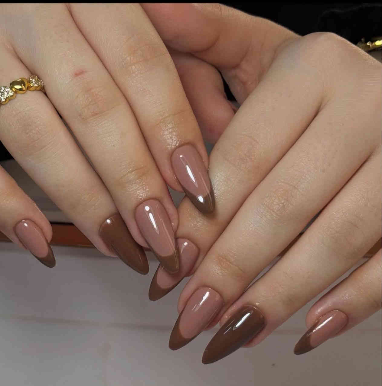 عروض نار🔥❤️‍🔥
جلش+دزاين10
جل اكستيشين+دزاين20
جلش قدم10
الي تحب تحجز تراسلني خاص
او تراسلني ع رقم الواتساب
***********
العنوان بلديات المعسكر بظهر سيد هاني
