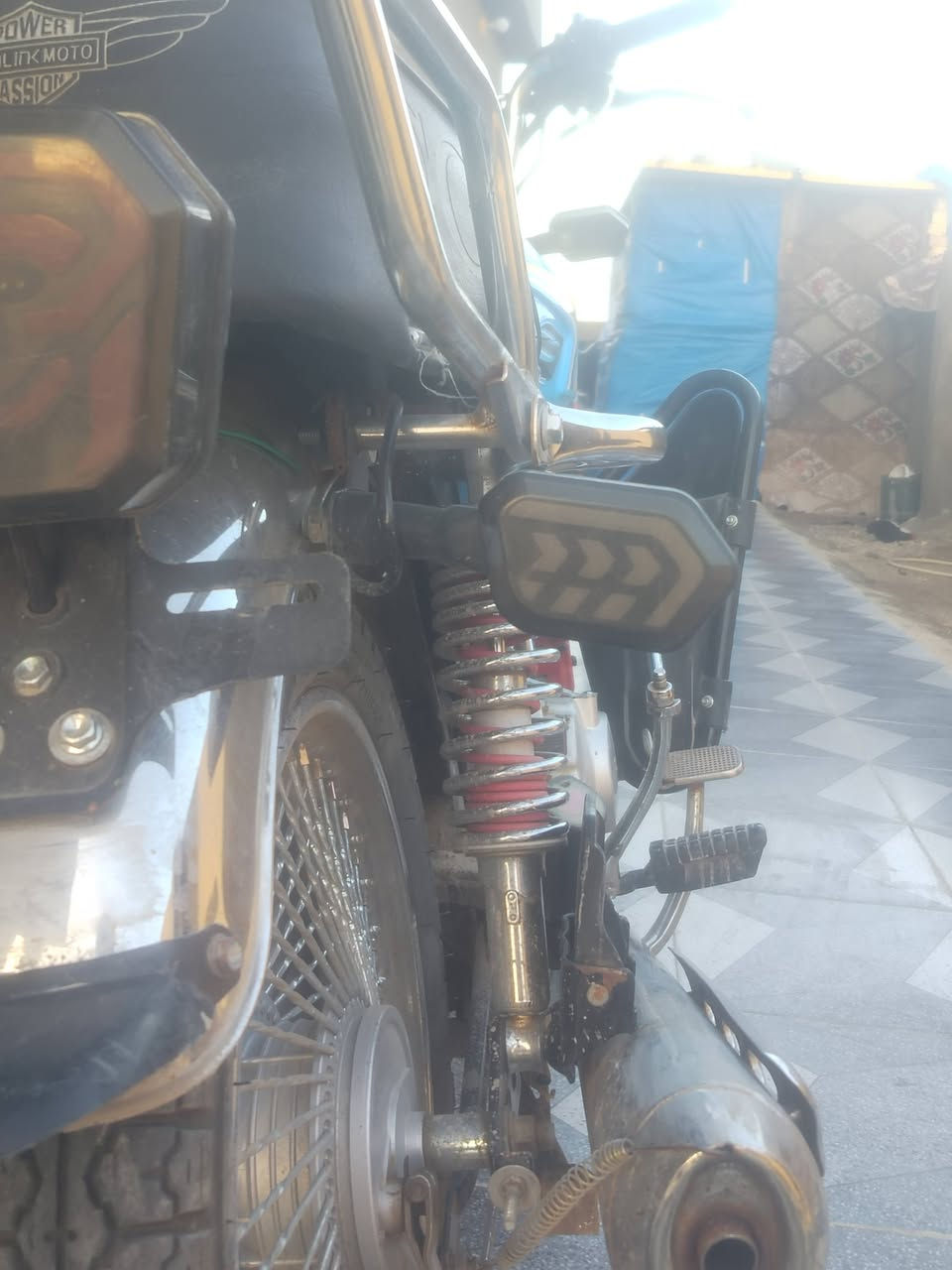 سلام عليكم دراجه للبيع
الدراجه تايكر ختم سونك موديل 2024 محدثه 2025 دراجه خير من الله بعدهي جديده الدراجه من ناحية المحرك والكهربائيات نضافه فول
عنوان بابل محاويل ناحية الإمام
السعر خاص او على هذه الرقم ***********
