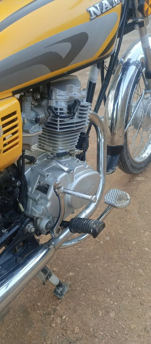 السلام عليكم دراجه للبيع امتياز موديل 25 مكان كربلاء طويريج ام روايه سعر 600 وبيها مجال‏‪***********‬‏
