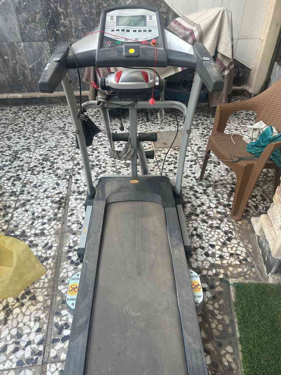 جهاز الجري مع الهز السعر 225 جديد وشغال عنواني بغداد ***********
