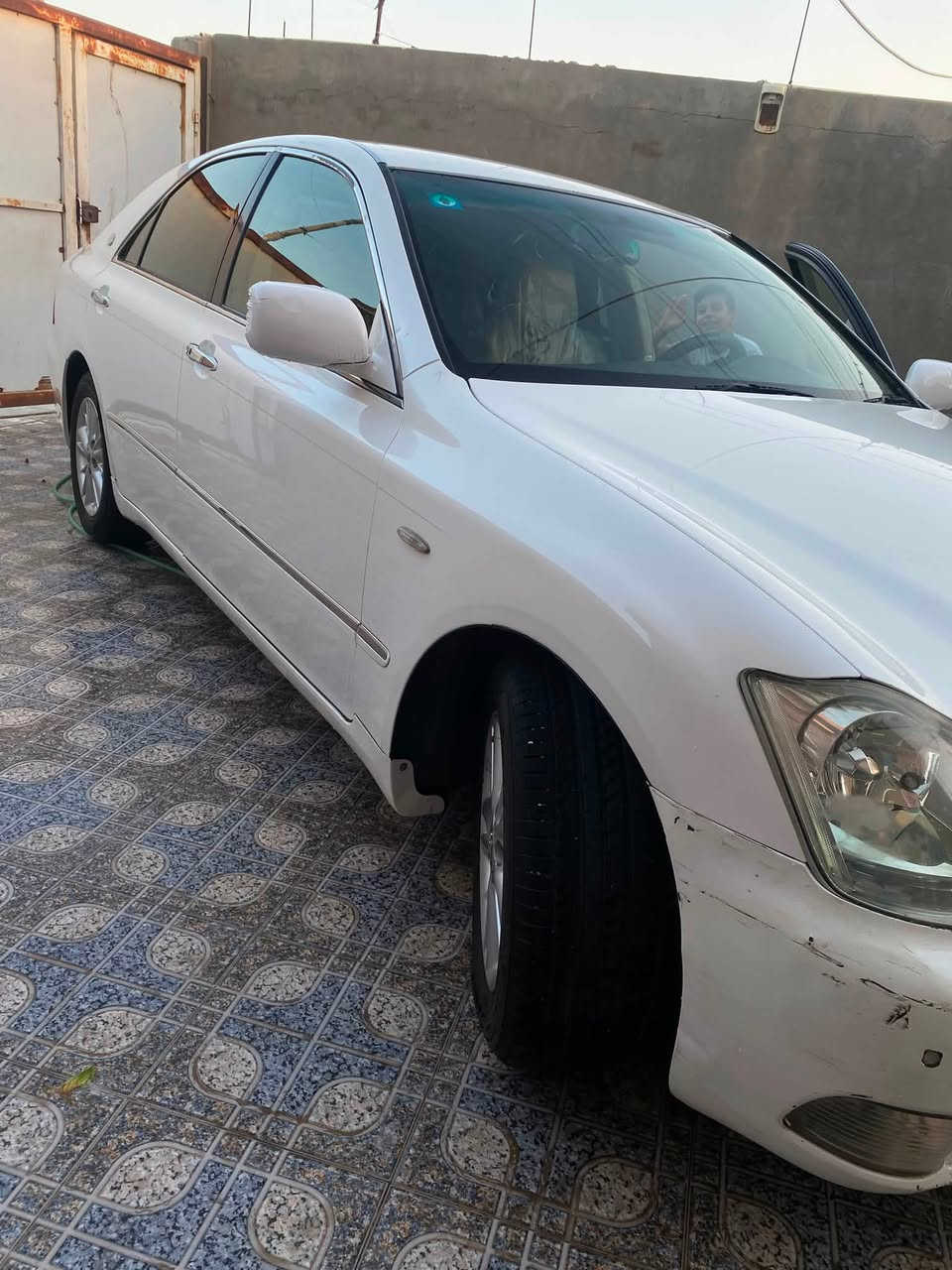 تويوتا كراون شاهينه للبيع 
سياره مكفوله من ضربه وصبغ وعيب شرعي وأصوليات وكص ونقل   موديل  2004 اصل  شاصي 82 المرغوب  سياره دكمتين 6 بصمات فتح وتشغيل محرك 6 سلندر كارتون حداديه تبريد كله جاهز  شرط فحص  بيها كتاب فحص  رقم ذي قار انكليزي بسمي شرط تحويل  
مكاني ذي قار 
رقمي ***********
السعر  135 وبيها مجال
