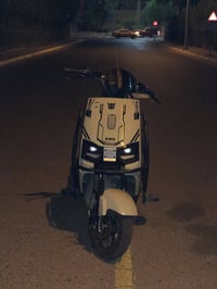دراجة كهربائية • مدى ٥٥–٨٠كم • سرعة ٤٥–٨٠كم/س