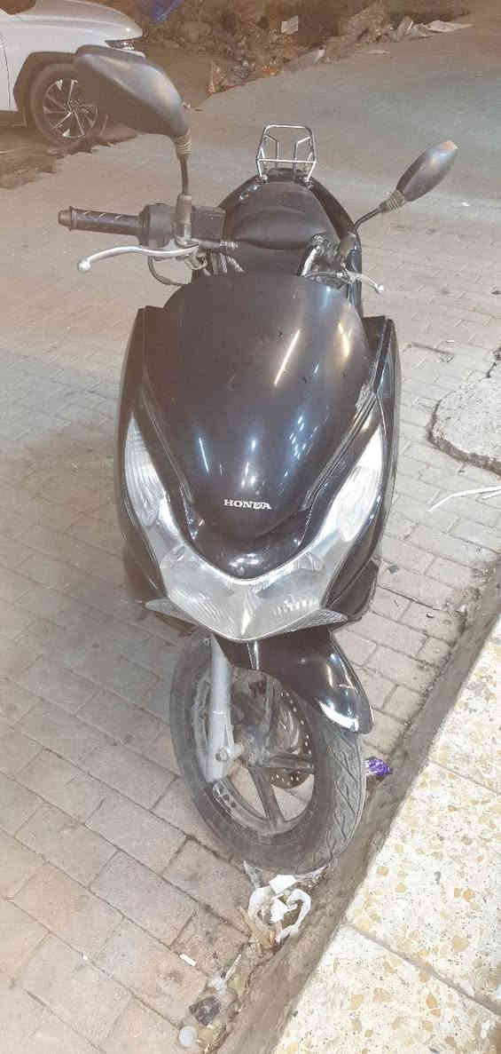 دراجه بي سي اكس ٢٠١٦
مدينه الصدر قطاع ٤٦ 
*********** 
السعر ١١ وبيه مجال
