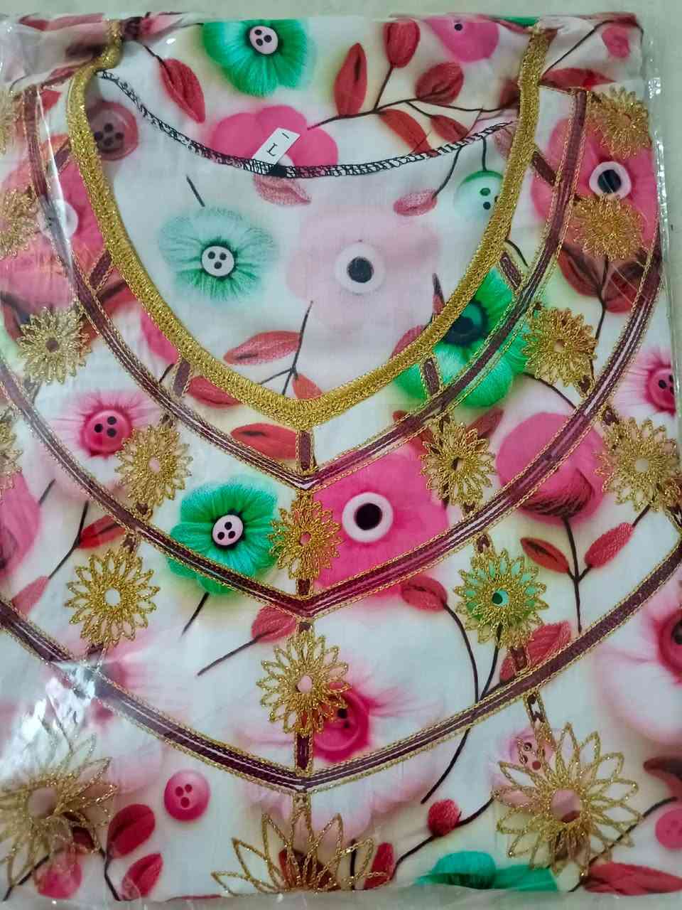 بنات تنزيلات العيد  الوحده ع عشره مابقن بس كم وحده لحكي عليهن


**إذا كنت صاحب هذا الإعلان وتريد حذفه لأي سبب، رجاءا أرسل رسالة إلى الدعم الفني**