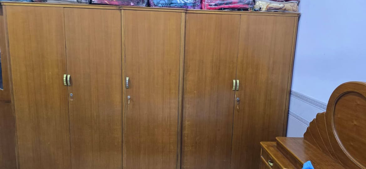 غرفة مستعملة للبيع المكان القاسم/حي العسكري
السعر ٦٠٠ ألف وبيها مجال.
للاتصال /***********
