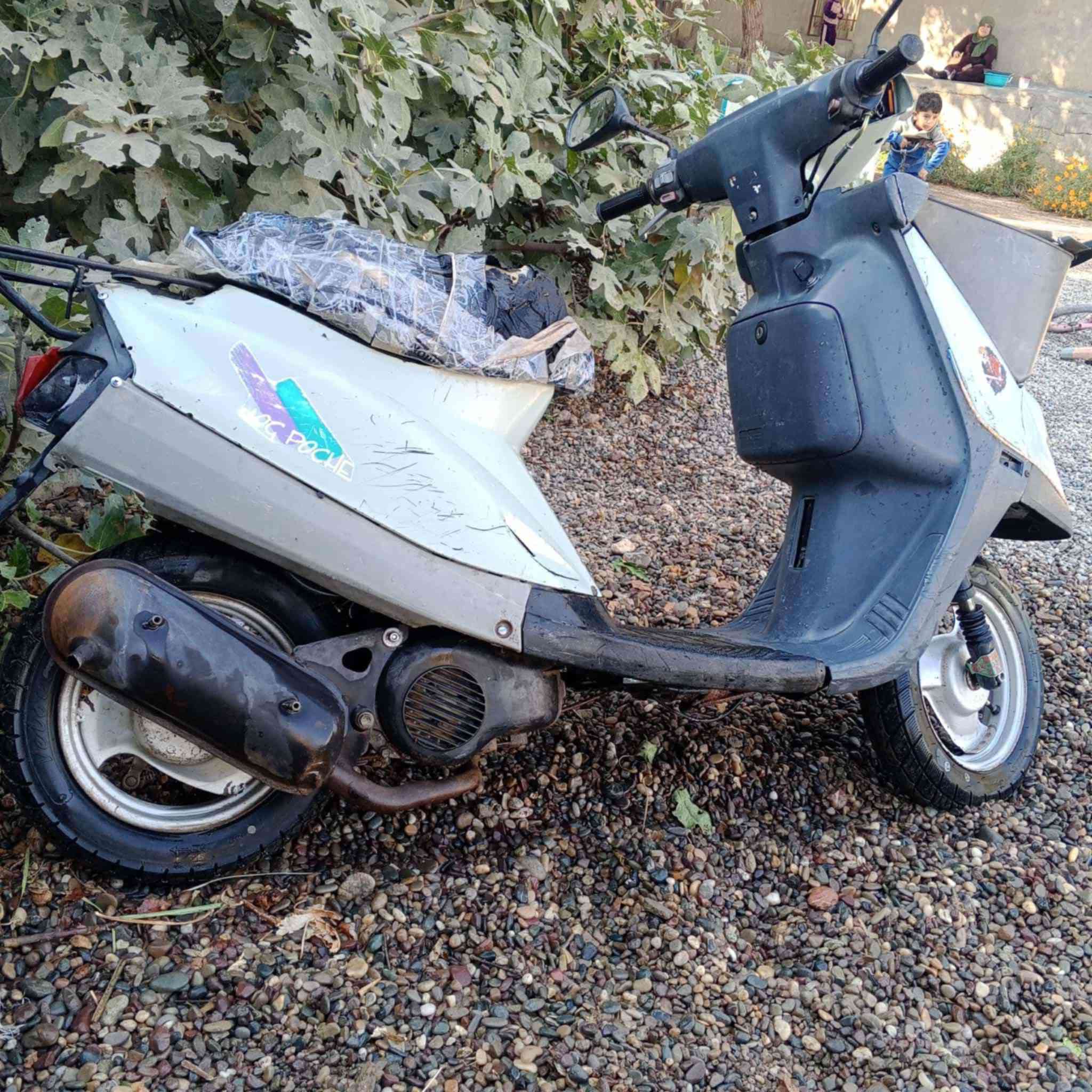 سلام عليكم
زنبور ياماها
محرك مامفتوح شرط
سلف عايزو ربط
دبل شاير شغلات
ضو امامي مابي لازم تشتريلو ضو
//رقم //***********
