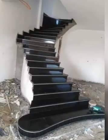 اسطه كاشي متفرغ حالين شغل هندسي شرط ***********
