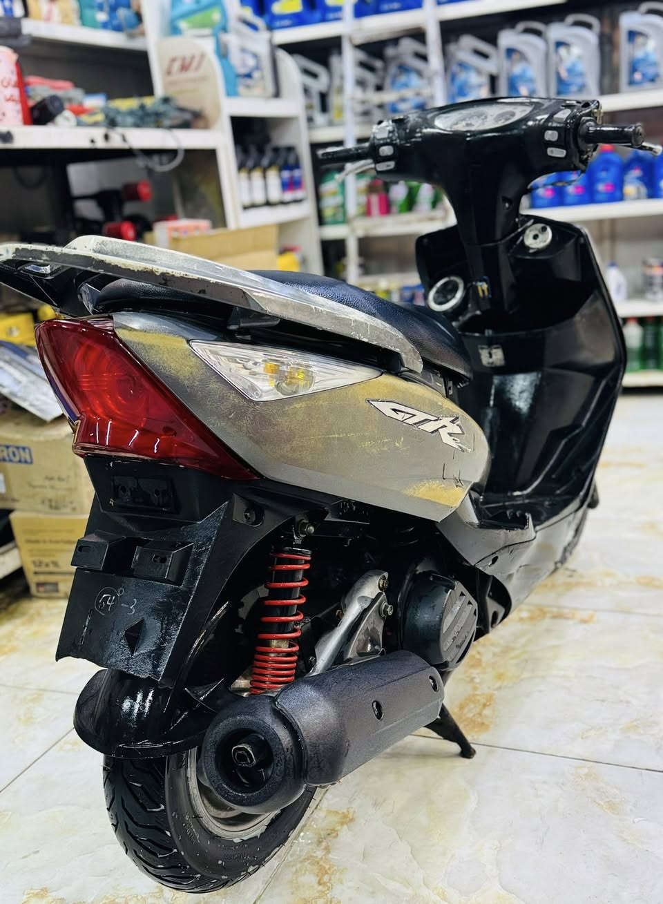 السلام عليكم ماكس ثعلب كفاله بلادي تخم تاير جديدكفرات ختم واحد كهربايات كلها شغال الدراجه ما بيها نقص كامله  محرك بلادي السعر ٤٥٠ وبيها مجال عنوان دوره شارع ٦٠ رقمي ***********
