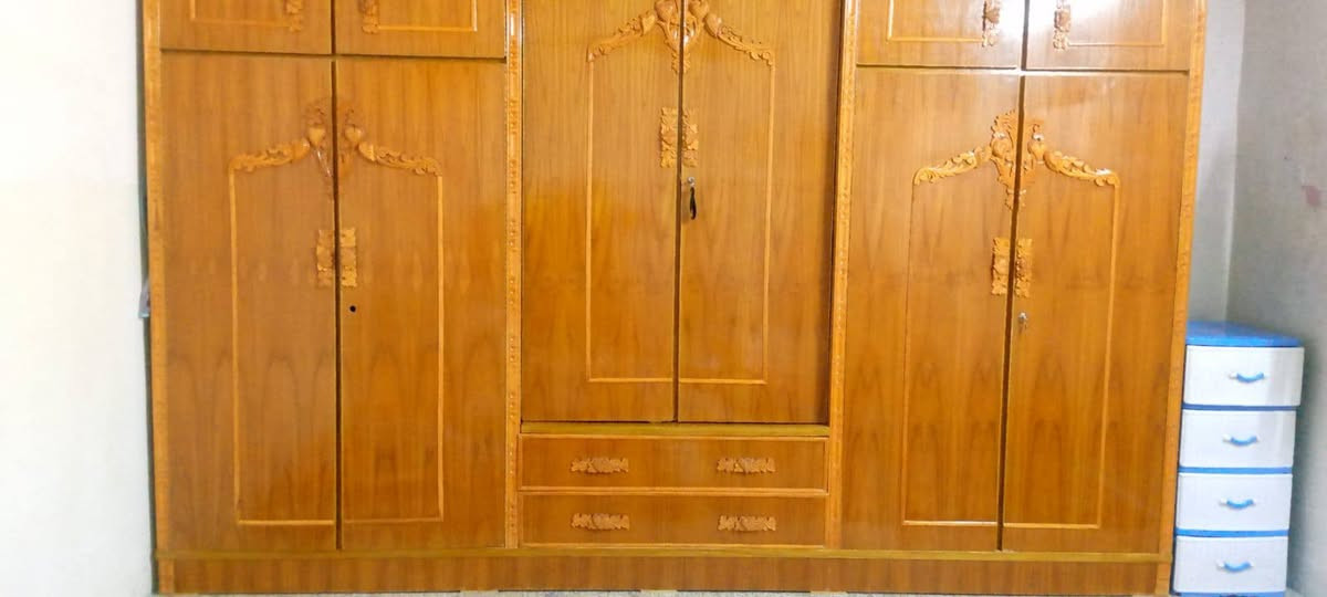 للبيع قنصور ست ابواب ملحق السعر 550 وبيها مجال


**إذا كنت صاحب هذا الإعلان وتريد حذفه لأي سبب، رجاءا أرسل رسالة إلى الدعم الفني**