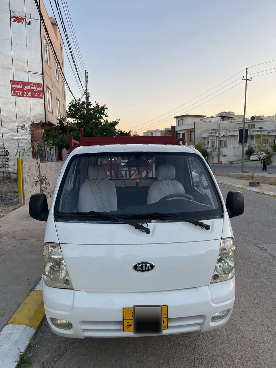 کیا  2700 رەقەم سلیمانی
گیرو مەکینەو ئەکسل بەشەرت
مۆدیلی:2010
سەیارەکە کاملە
جەمجەو ناوبۆدی ٦تایەی لۆک
تەبرید بەشەرت
پەلە پەلە بۆیاخی هەیە
بی دەحمو بی لیدران
سەیارەکە بی مەسرەفە
سحر:90گەلا
شوین سلیمانی
***********
