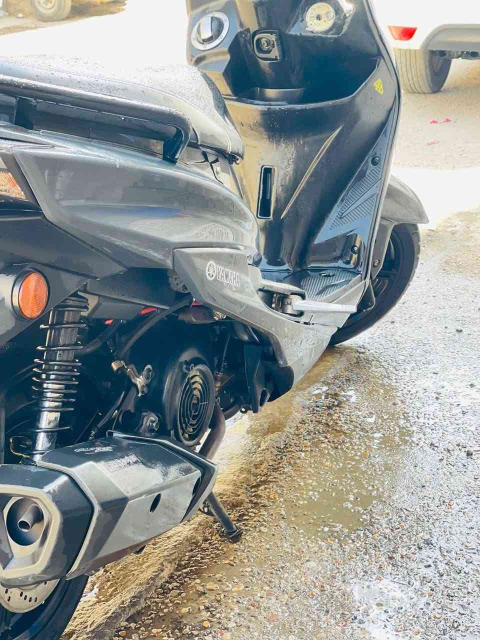 سكنس شمعه ياباني نزلتهه رمبه عله ايدي دراجه جديده برغي ما مفتوح بيهه  سعر مليون ونص 1500 مكاني الامين ثانيه رقم ***********
