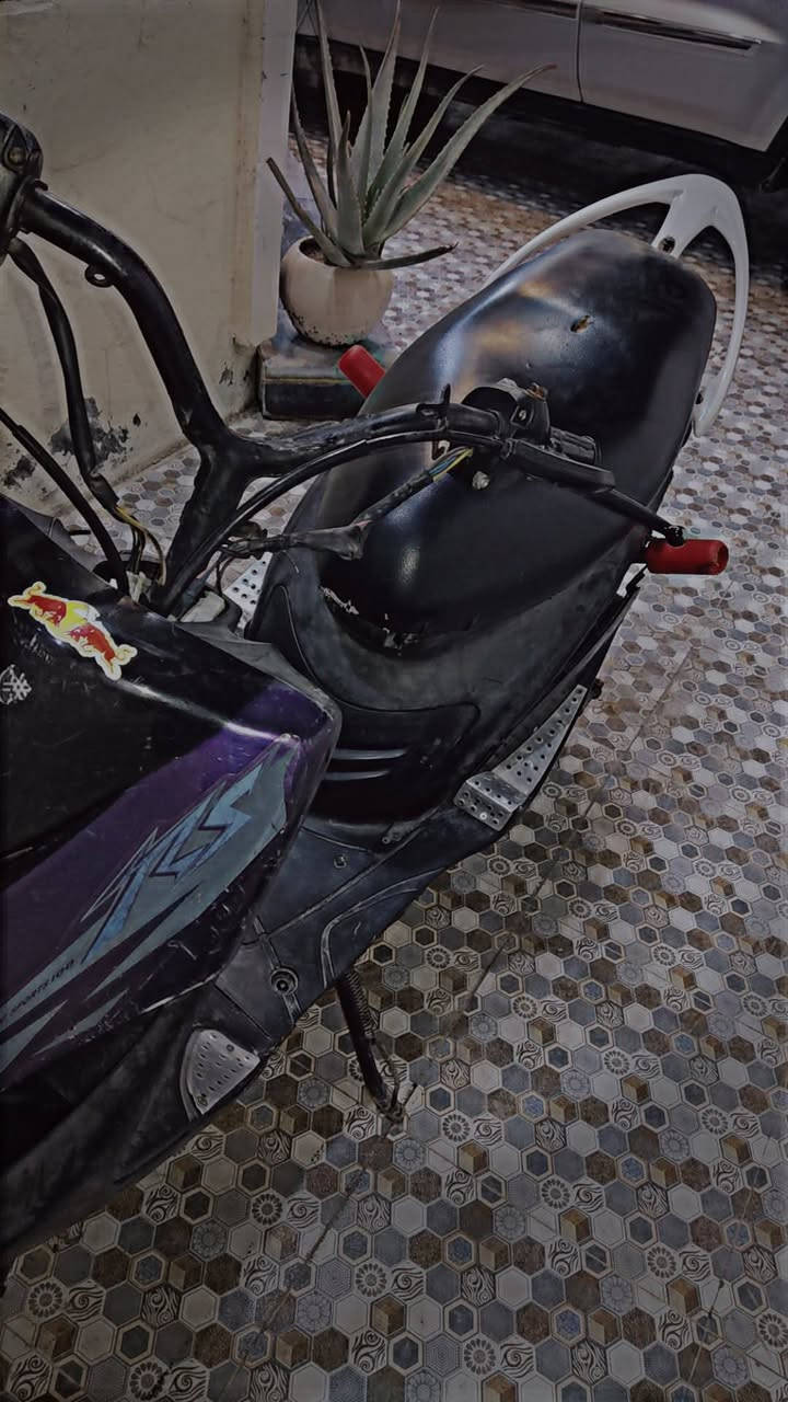 السلام عليكم ماكس عدله مال لعب بوشه 55 مشيف وياله رياضي كلج امامي رياضي خلفي عادي دبل خلفي رياضي تايرات جلاتين جدد كابريتر جديد سبايدر جديد قبق هندر جديد صالنصه اف ام رياضي مكيتنه حلوه شلعه ومعدل السعر (480) وبيها مجال مكاني بغداد كويريش حي السلام قرب علوة الرشيد للأستفسار اكثر *********** بي واتساب
