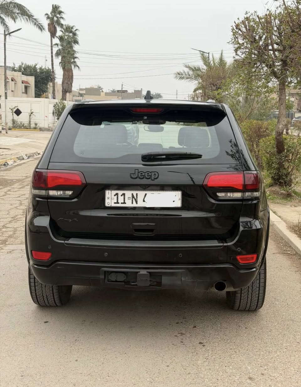 السلام عليكم جيب موديل 2017 بلاك توب معروضه 175 وبيه مجال بسيط رقم بغداد دولي باسمي تحويل مباشر مكينه 6 سلندر 3600 غير مفتوحه  كير كذالك غير مفتوح  سياره ماشيه 48 حقيقي تبريد ثلج صدر امامي خلفي جديد تخم تاير جديد سياره جاهزه كل نقص مابيه مواصفات سياره بصمة تشغيل + تشغيل عن بعد شاشه كبيره صندوك كهرباء كشنات كهرباء + كراسي جلد توقف ذاتي أطفى وتشغيل بلازدحام  تبريد قطعتين تحكمات سترين  مري قلاب بعد بيه هواي مواصفات (((( حادث سياره فقط بنيد وبلعراق بيه هلال جاملغ الخلفي + ربع باب كلير بدون دواخل بدون ايرباك سياره صور حادث مرفوقه ويه المنشور  ))))) مكان سياره بغداد الاستفسار *********** خاص مغلق شراي يتصل يالله
