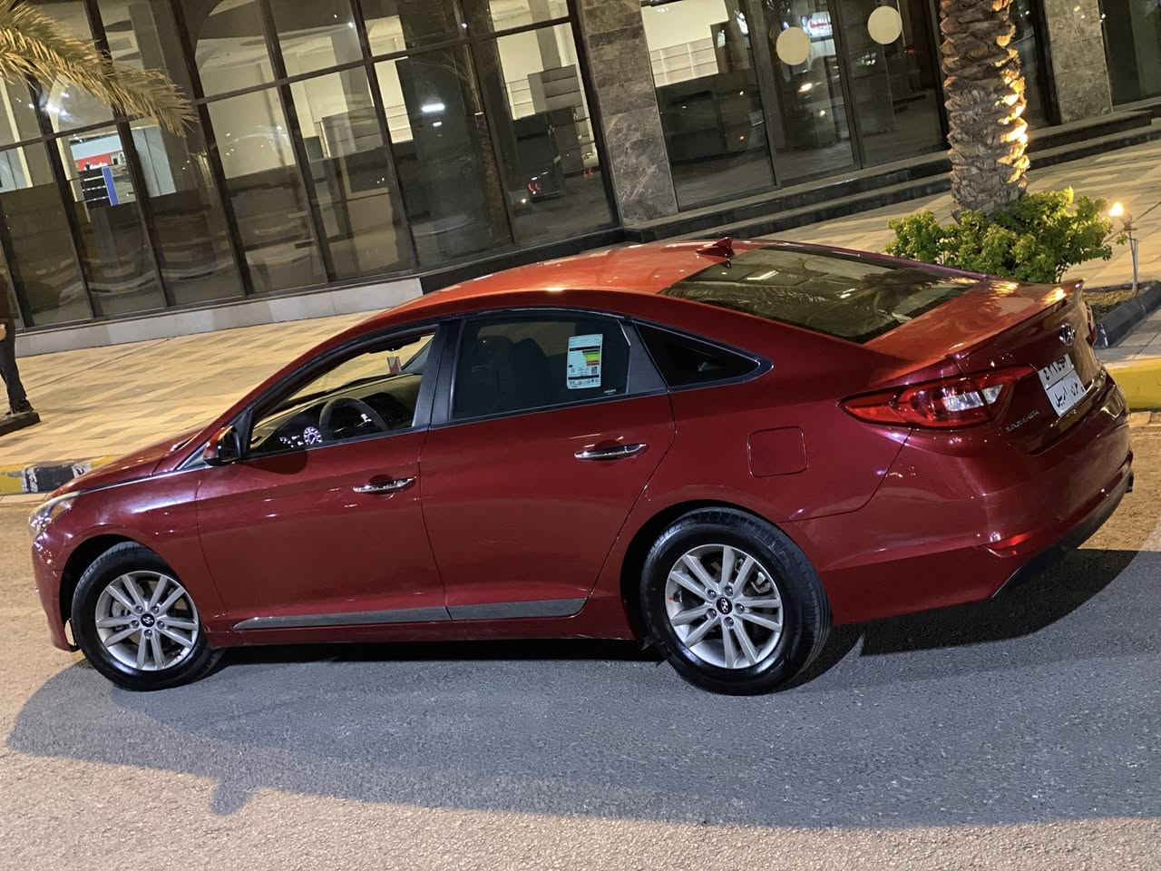 سلام عليكم سوناتا للبيع مديل17 حادثها قطعتين امريكا وبيها سونار ماشيه93miجناي ؏ ايدي مامتعوبه سيارة سعرها118$وبيها مجال مكاني بالنجف
***********
