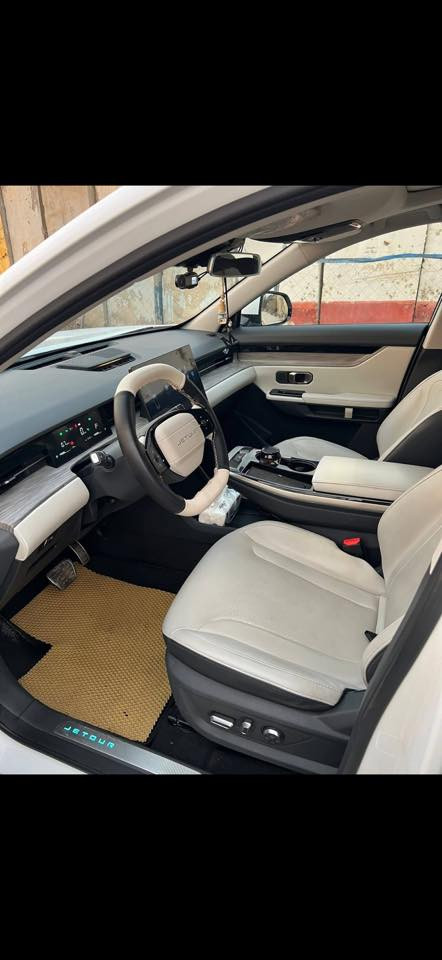 جيتور داشنك لاكجري 1/1ماشيه 12 الف نضييييفه كلش العنوان بغداد باب الشيخ ***********
