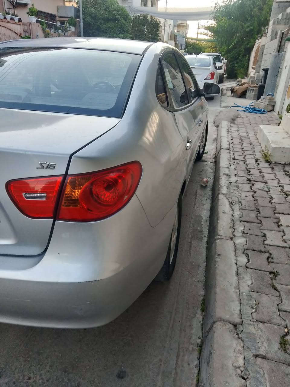 ئاڤانتی بڕاوە 2008کۆدبۆکراو گێڕو مەکینەو تەبریت کەڤەر سەقف هەمووی بەشەرتە کەلار ***********
